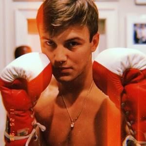 Meet your Posher, Cade